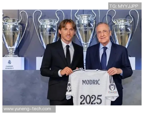 皇马官方宣布续约卢卡斯!中场核心将留队至2025年 皇马官方宣布续约卢卡斯!中场核心将留队至2025年